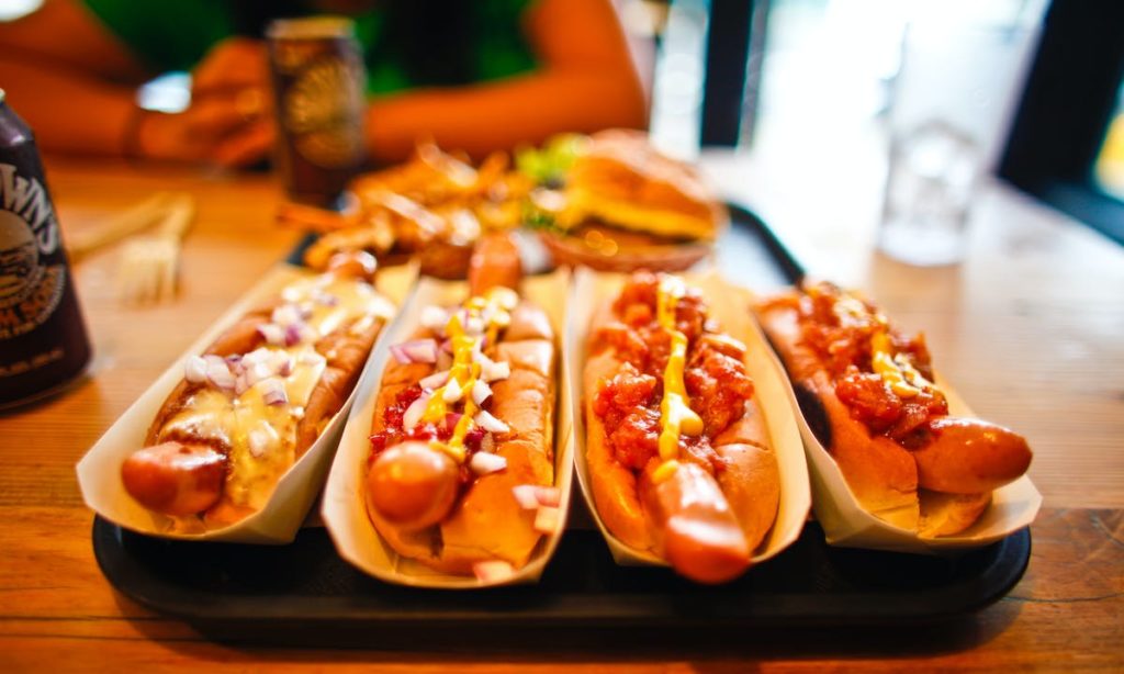 Food addiction: 4 appetitosi hot-dogs