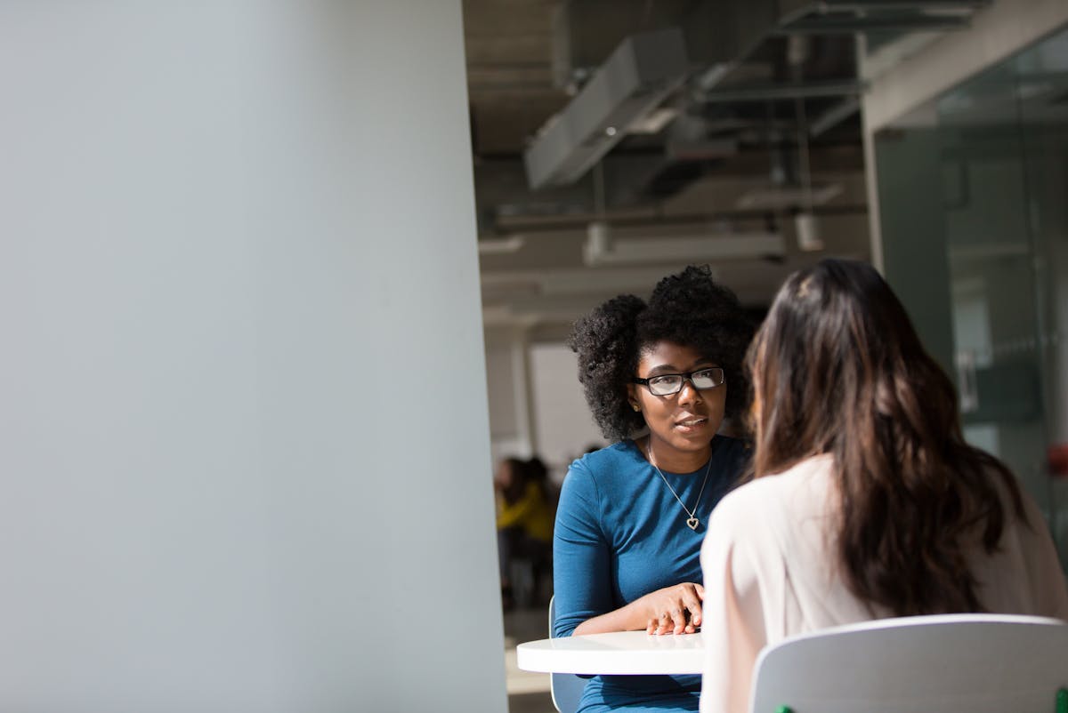 Terapia psichedelica: paziente e terapista a colloquio