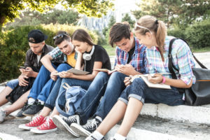 Adolescenti in comunità