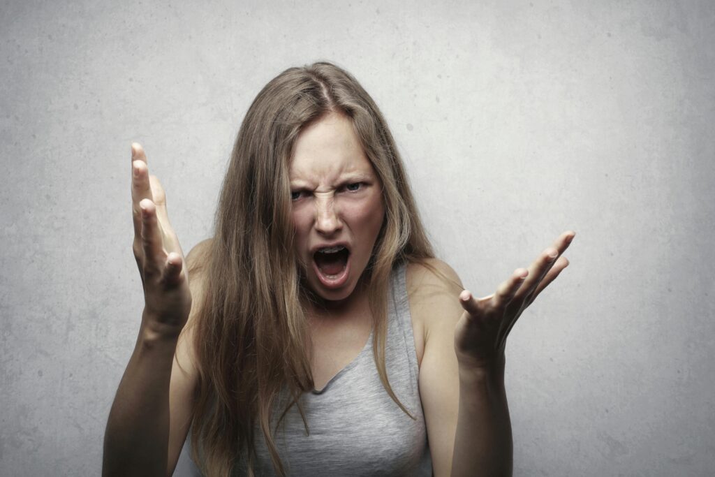 come comportarsi con una moglie aggressiva