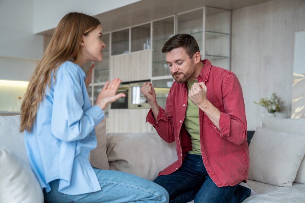 come reagisce un narcisista alla tua indifferenza